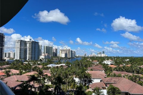 Condominio en alquiler en Sunny Isles Beach, Florida, 2 dormitorios, 143.91 m2 № 1936853 - foto 15
