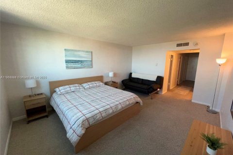 Condominio en alquiler en Sunny Isles Beach, Florida, 2 dormitorios, 143.91 m2 № 1936853 - foto 9