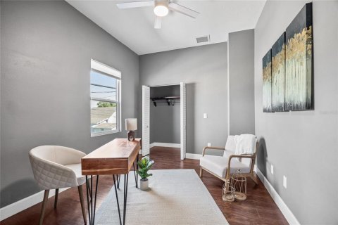 Adosado en alquiler en Tampa, Florida, 2 dormitorios, 132.85 m2 № 1917502 - foto 22