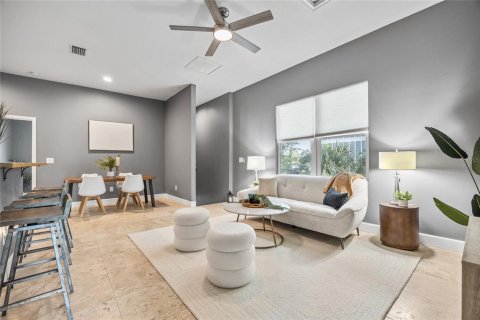 Adosado en alquiler en Tampa, Florida, 2 dormitorios, 132.85 m2 № 1917502 - foto 7