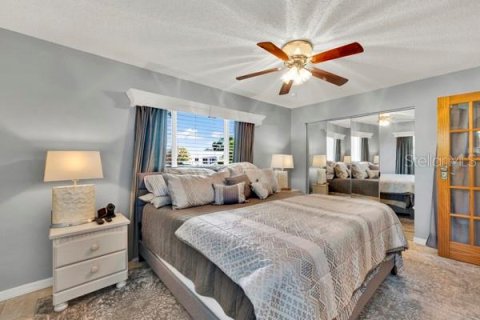 House in Palm Harbor, Florida 2 bedrooms, 114.27 sq.m. № 2200182 - photo 26