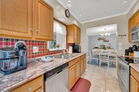 House in Palm Harbor, Florida 2 bedrooms, 114.27 sq.m. № 2200182 - photo 15