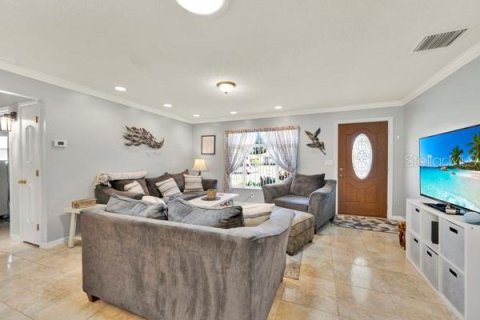 House in Palm Harbor, Florida 2 bedrooms, 114.27 sq.m. № 2200182 - photo 12
