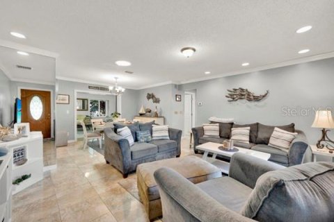 House in Palm Harbor, Florida 2 bedrooms, 114.27 sq.m. № 2200182 - photo 8
