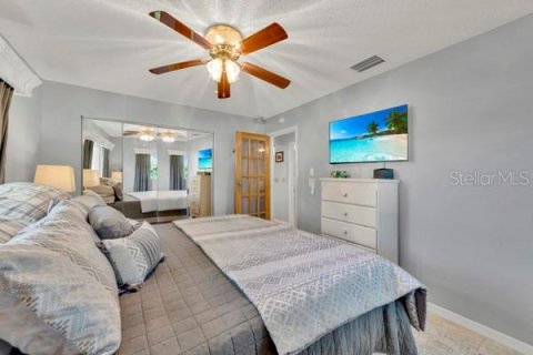 House in Palm Harbor, Florida 2 bedrooms, 114.27 sq.m. № 2200182 - photo 25