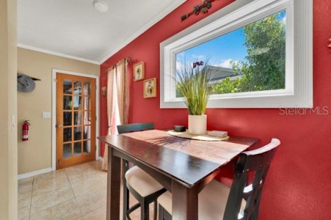 House in Palm Harbor, Florida 2 bedrooms, 114.27 sq.m. № 2200182 - photo 18
