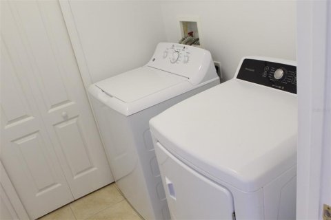Townhouse in Orlando, Florida 3 bedrooms, 208.84 sq.m. № 1900666 - photo 17