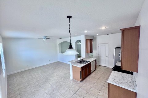 Townhouse in Orlando, Florida 3 bedrooms, 208.84 sq.m. № 1900666 - photo 3