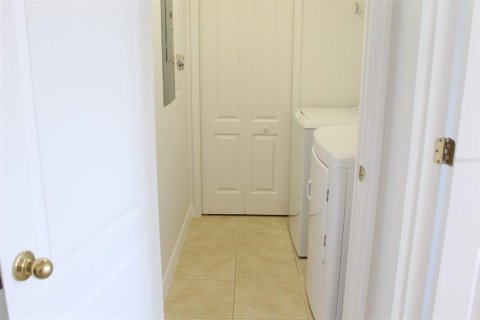 Townhouse in Orlando, Florida 3 bedrooms, 208.84 sq.m. № 1900666 - photo 18