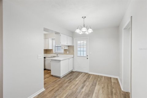 Casa en venta en Deltona, Florida, 3 dormitorios, 107.86 m2 № 1521794 - foto 10