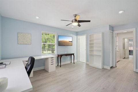 House in Longwood, Florida 8 bedrooms, 713.02 sq.m. № 2093643 - photo 27