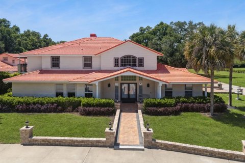 House in Longwood, Florida 8 bedrooms, 713.02 sq.m. № 2093643 - photo 5