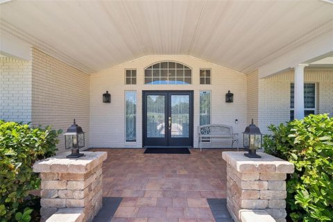House in Longwood, Florida 8 bedrooms, 713.02 sq.m. № 2093643 - photo 7