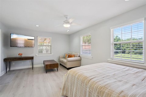 House in Longwood, Florida 8 bedrooms, 713.02 sq.m. № 2093643 - photo 25
