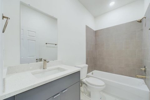House in Ocala, Florida 4 bedrooms, 187.01 sq.m. № 1572719 - photo 25