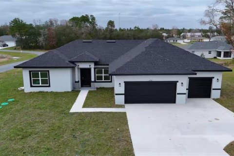 House in Ocala, Florida 4 bedrooms, 187.01 sq.m. № 1572719 - photo 1
