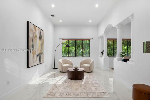 Casa en venta en Cutler Bay, Florida, 4 dormitorios, 252.97 m2 № 2172595 - foto 19
