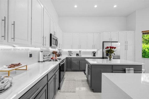 Casa en venta en Cutler Bay, Florida, 4 dormitorios, 252.97 m2 № 2172595 - foto 12