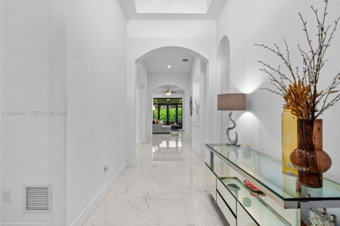 Casa en venta en Cutler Bay, Florida, 4 dormitorios, 252.97 m2 № 2172595 - foto 16