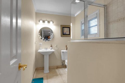 Townhouse in Boca Raton, Florida 3 bedrooms, 193.05 sq.m. № 2251947 - photo 10