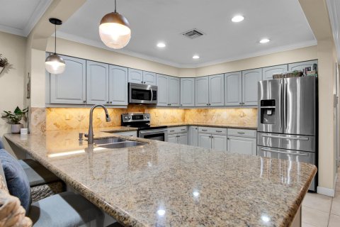 Townhouse in Boca Raton, Florida 3 bedrooms, 193.05 sq.m. № 2251947 - photo 30