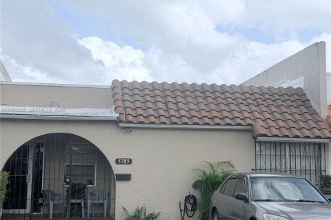 Дом в Хайалиа, Флорида 2 спальни, 122.26м2 № 2005775