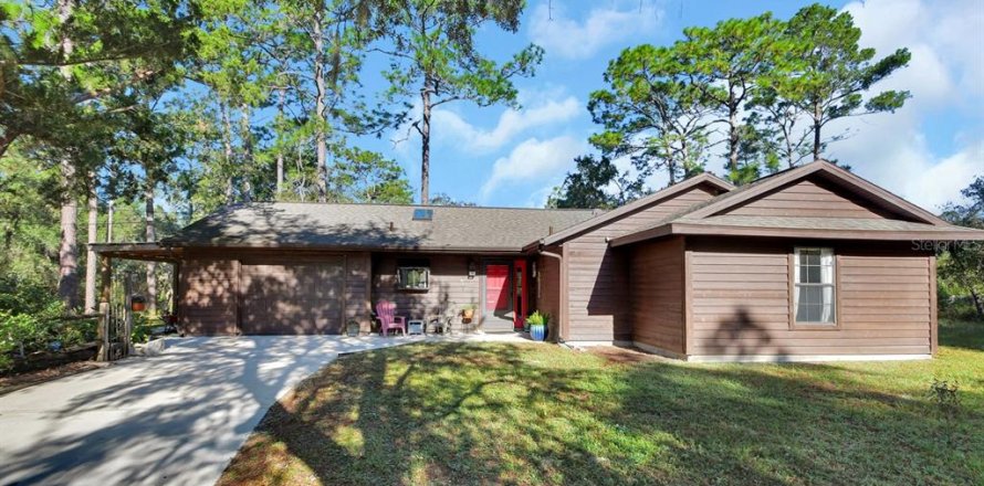House in Deltona, Florida 3 bedrooms, 114.27 sq.m. № 2419580