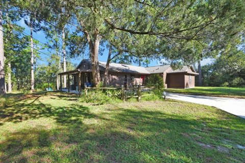House in Deltona, Florida 3 bedrooms, 114.27 sq.m. № 2419580 - photo 29