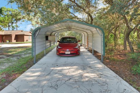 House in Deltona, Florida 3 bedrooms, 114.27 sq.m. № 2419580 - photo 25