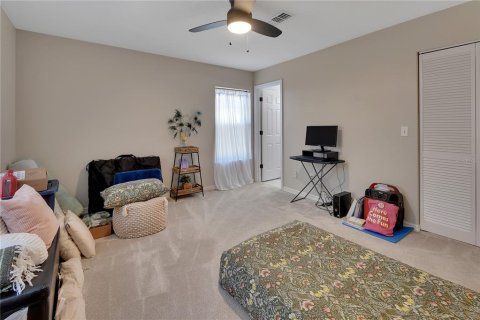 House in Deltona, Florida 3 bedrooms, 114.27 sq.m. № 2419580 - photo 4