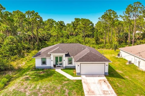 Villa ou maison à vendre à Lehigh Acres, Floride: 3 chambres, 151.71 m2 № 2107638 - photo 3