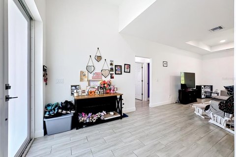 Villa ou maison à vendre à Lehigh Acres, Floride: 3 chambres, 151.71 m2 № 2107638 - photo 6