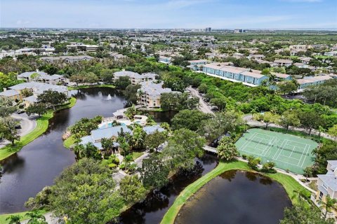 Condo in Saint Petersburg, Florida, 3 bedrooms № 2258444 - photo 28