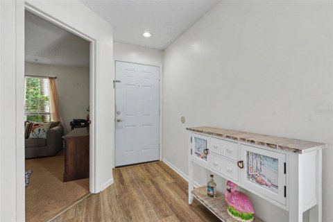 Condo in Saint Petersburg, Florida, 3 bedrooms № 2258444 - photo 4