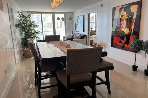 Copropriété à louer à Miami Beach, Floride: 2 chambres, 95.78 m2 № 2386892 - photo 4
