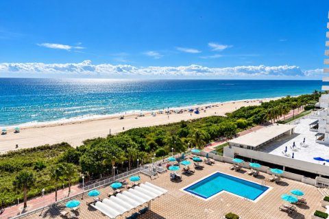 Condo à Miami Beach, Floride, 2 chambres  № 2386892