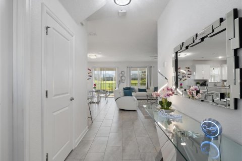House in Davenport, Florida 6 bedrooms, 310.2 sq.m. № 1826198 - photo 4
