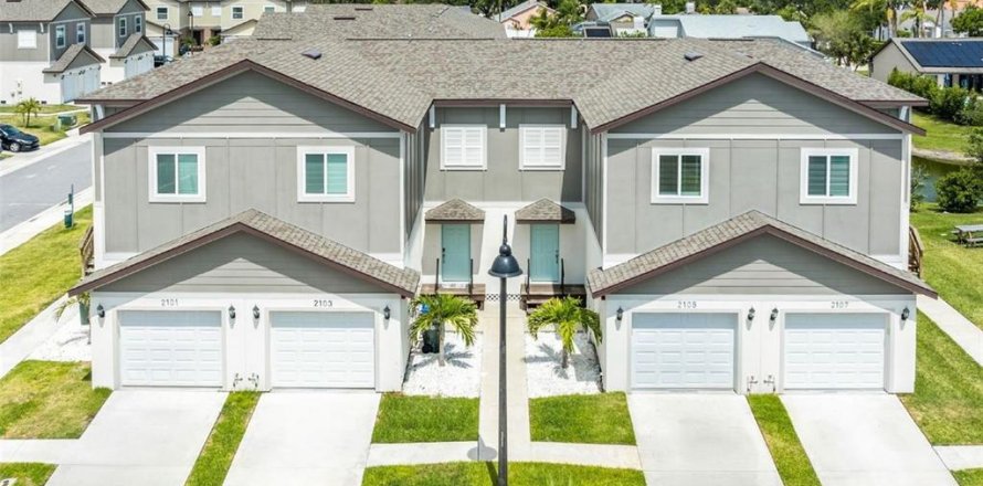 Propiedad comercial en Clearwater, Florida 166.3 m2 № 2166196