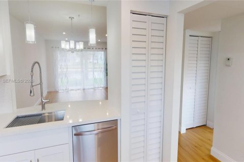 Copropriété à vendre à Tamarac, Floride: 2 chambres, 85.47 m2 № 2049694 - photo 22