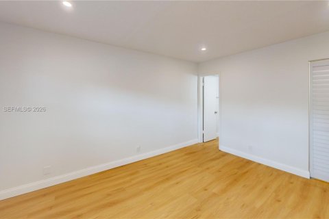 Copropriété à vendre à Tamarac, Floride: 2 chambres, 85.47 m2 № 2049694 - photo 5