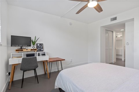 Снять в аренду кондоминиум в Майами, Флорида 2 спальни, 91.97м2, № 2052540 - фото 30