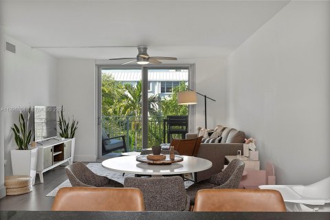 Снять в аренду кондоминиум в Майами, Флорида 2 спальни, 91.97м2, № 2052540 - фото 5