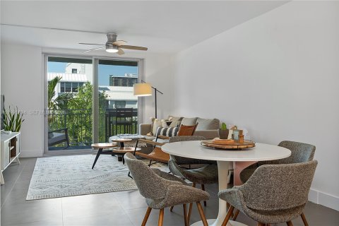 Снять в аренду кондоминиум в Майами, Флорида 2 спальни, 91.97м2, № 2052540 - фото 6