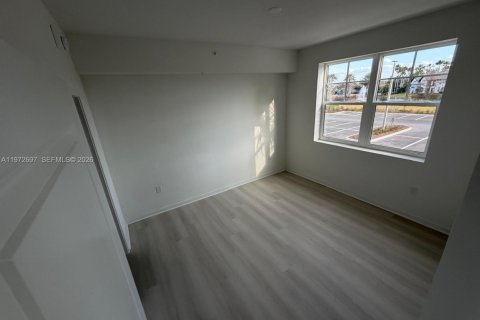 Condo in Orlando, Florida, 2 bedrooms  № 2052888 - photo 8