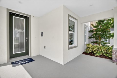 Villa ou maison à vendre à Apopka, Floride: 3 chambres, 198.63 m2 № 1909249 - photo 3