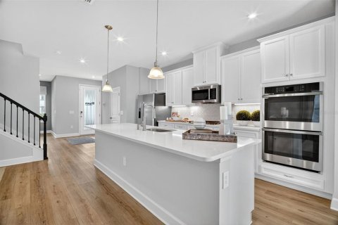 Villa ou maison à vendre à Apopka, Floride: 3 chambres, 198.63 m2 № 1909249 - photo 13