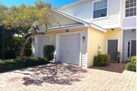 Adosado en alquiler en Lake Worth, Florida, 2 dormitorios, 127.83 m2 № 1068353 - foto 1