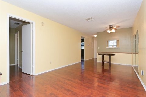 Villa ou maison à vendre à Clearwater, Floride: 2 chambres, 86.86 m2 № 1432422 - photo 11