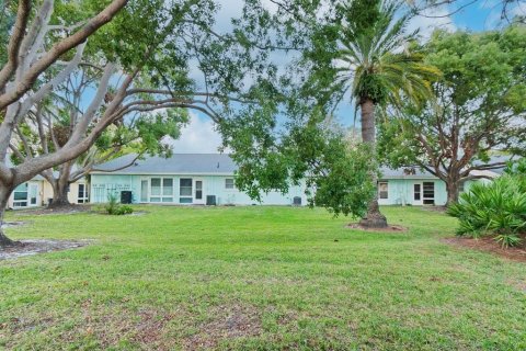 Villa ou maison à vendre à Clearwater, Floride: 2 chambres, 86.86 m2 № 1432422 - photo 21