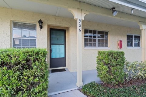 Villa ou maison à vendre à Clearwater, Floride: 2 chambres, 86.86 m2 № 1432422 - photo 1